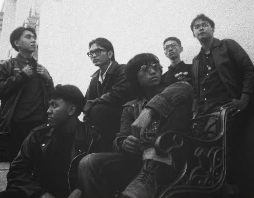 Morkenstrale Kembali dengan Single Baru "Caged"