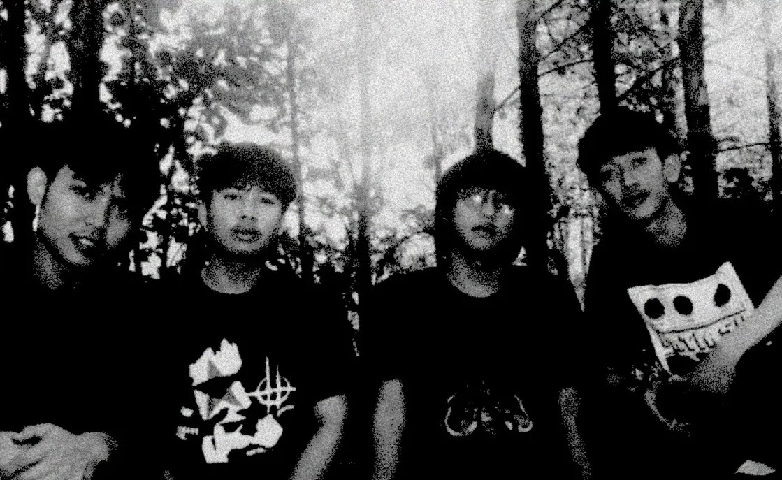 Paribastone Hadapi Trauma dan Depresi di "Gloomy Dark"